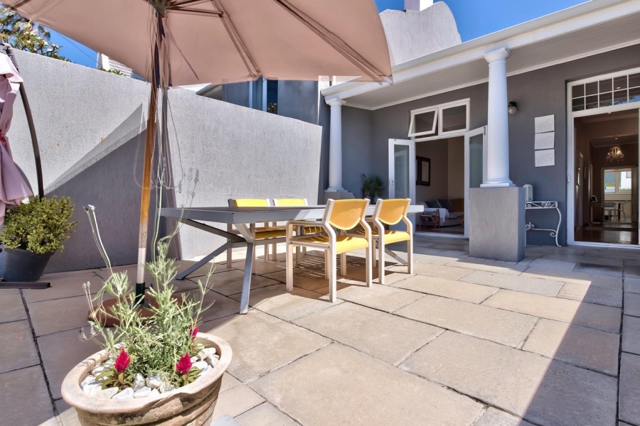 3 Bedroom Property for Sale in Fresnaye Western Cape